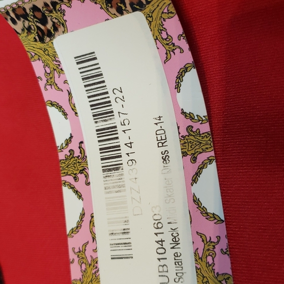 COPY - BOOHOO DRESS - Picture 5 of 5